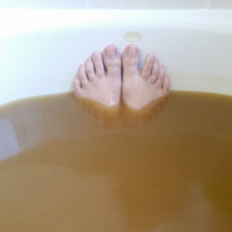 henna in the bath